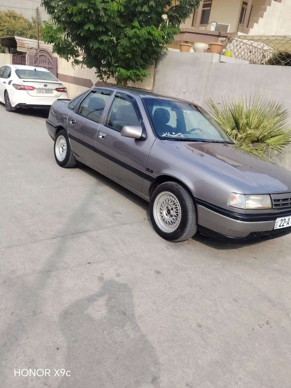 سلام عليكم اوبل فكترا للبيع موديل 1991محرك 20 سيارة نضيف مابي اي عيب شرط كير  اوتوماتيك مكينه  سنوية جديد لحد2031/8 ورقه بانزين  بي رقم اربيل (22)  شرط تحويل و وكالة  صبغ عام للجمالية سعر 48$بي مجال بسط للطيبين مكان كركوك استفسار خابر رقم ***********
