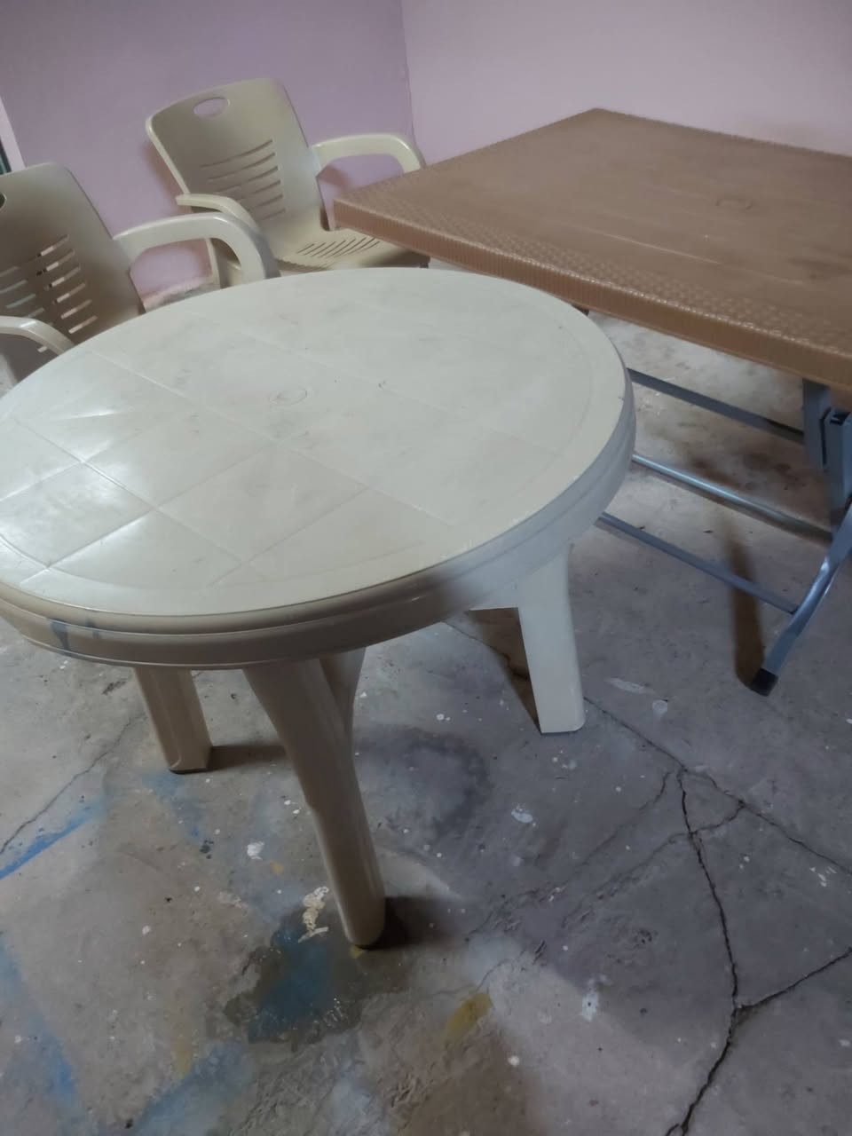 متاح غراض للبيع
للاستفسار الاتصال عالرقم:***********
