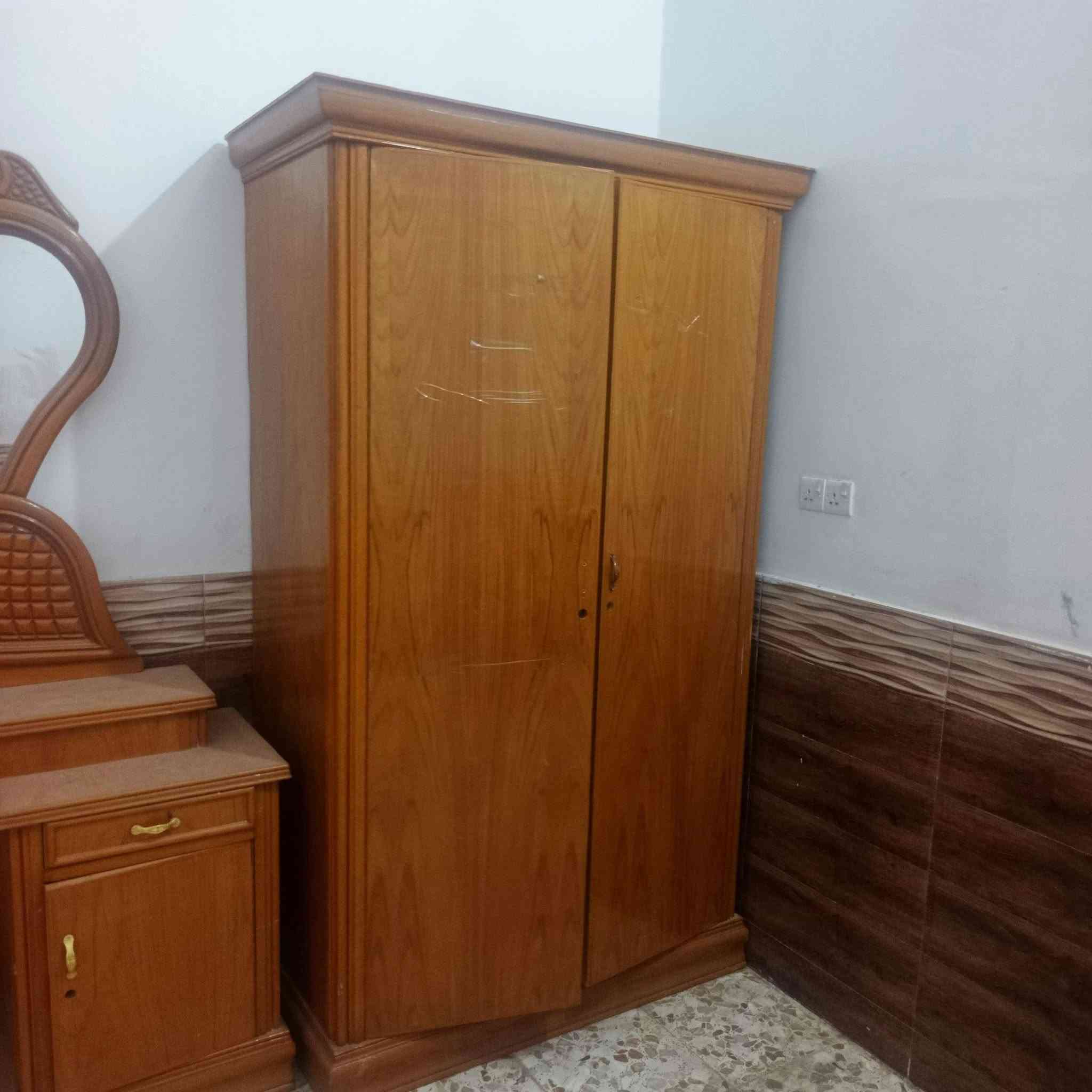 ميز مرايه عدد 2 تسكام سعر الواحد 150 قفل
كنتور تسكام ابو 2 السعر 250
كوفه حي ميسان
***********
