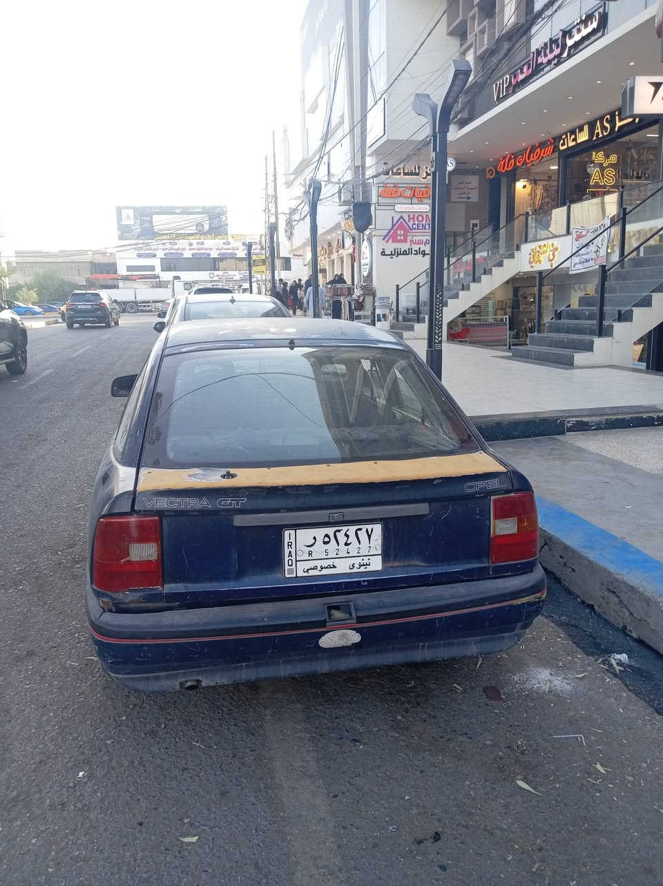 للبيع.... اوبل  فكترا حجم ٢٠  وموديل١٩٩٠
السعر ٢٢ وبيها مجال
باسم صاحبها الشرعي للاتصال ***********
