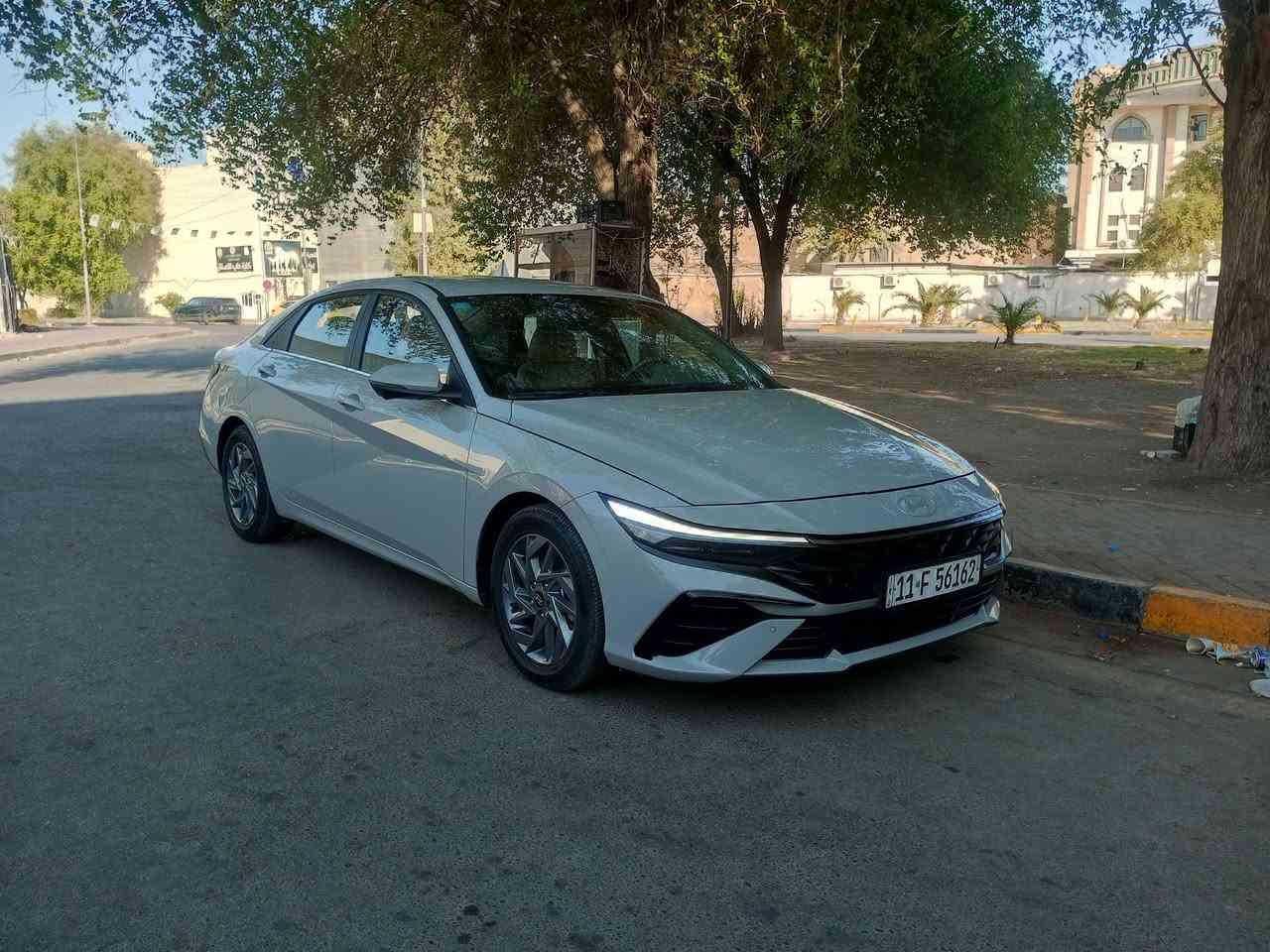 🚘 هونداي أفانتي 2024 – مواصفات مواطن كوري 🇰🇷
🔥 مواصفات مميزة وفول أوبشن:

• لون مميز
• ويل كاب كبير
• إشارات مراية
• نقطة عمياء
• حساسات أمامية وخلفية
• رادار أمامي وخلفي
• 4 كاميرات 360 درجة
• كامرة حوادث أمامية وخلفية
• شاشة متصلة
• شاشة عطلات
• تبريد شاشة
• تحكم كامل بالستيرن
• 4 وضعيات قيادة
• كشنات جلد
• كشنات كهربائية
• تبريد وتدفئة الكشنات
• تبريد قطعتين
• فول إيرباك
حادث كما موضح في الصورة
رقم بغداد 

📍 المكان: الأعظمية – بغداد
📱 للاتصال: ***********
❌ غير متواجد على الفيسبوك
