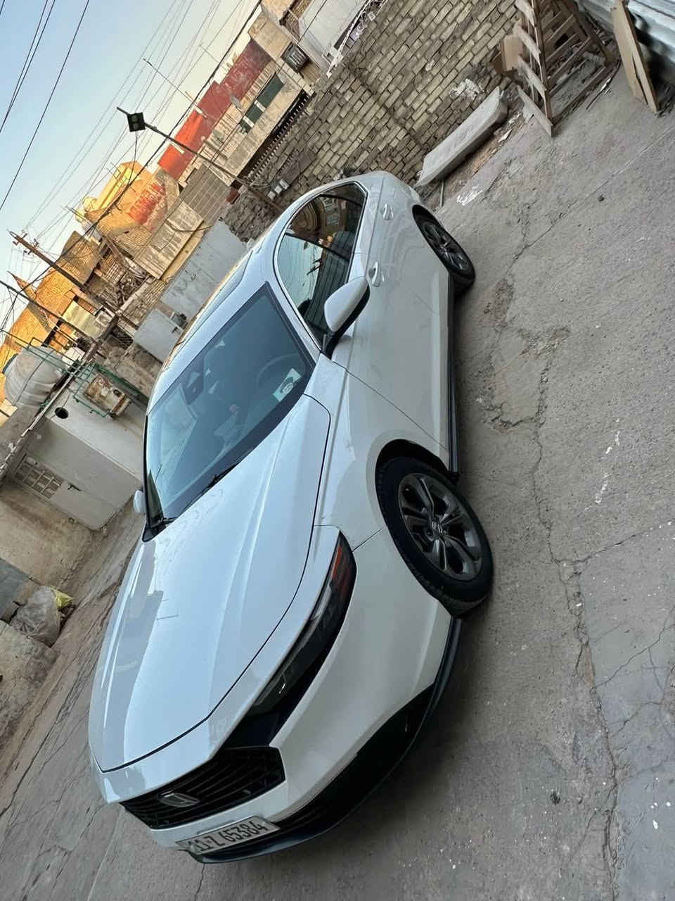 السلام عليكم 
هونده اكورد 
موديل 22 امريكي 
حادثه بنيد مبدل  وجاملغ بارد 
السعر 170وبيها مجال 
***********
بغداد
