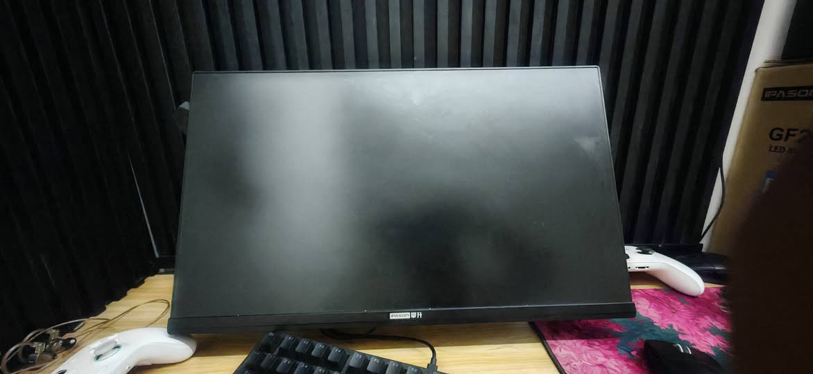 شاشه حجم 24
144 hz 1080 full hd
سعرها 140 الف
***********
