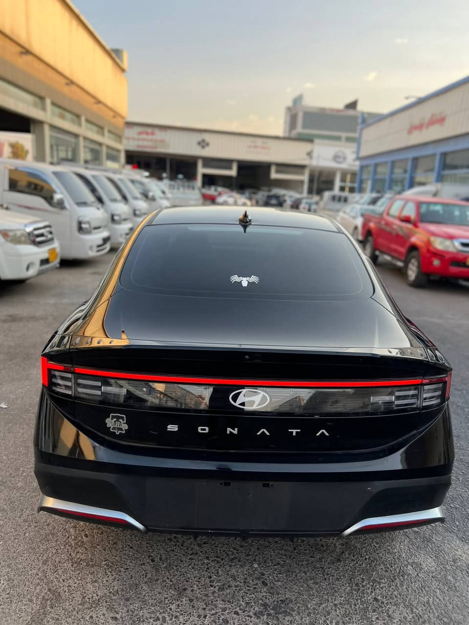سلام عليكم 💐
هوندا سوناتا 2025 
سعر 160 ورقه و مجال  حادث خفيف بدون ايرباك بجم كبص
((بابين و جملغ صبغ فقد بدون داخلي )) 
مواسفات  بصمه  شغال  شاشه كبير حساس  رادار تحديد سرعه 
تحكم سترين ويل كب بعد بيها هواي مواسفات 
مكان سياره اربيل 📍
اتصل رقم ***********☎️
