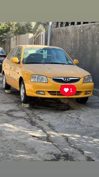 فيرنا ٢٠١٤ للبيع  بيها تبخير قليل مكان السياره بالأمين 07727435834  نص...