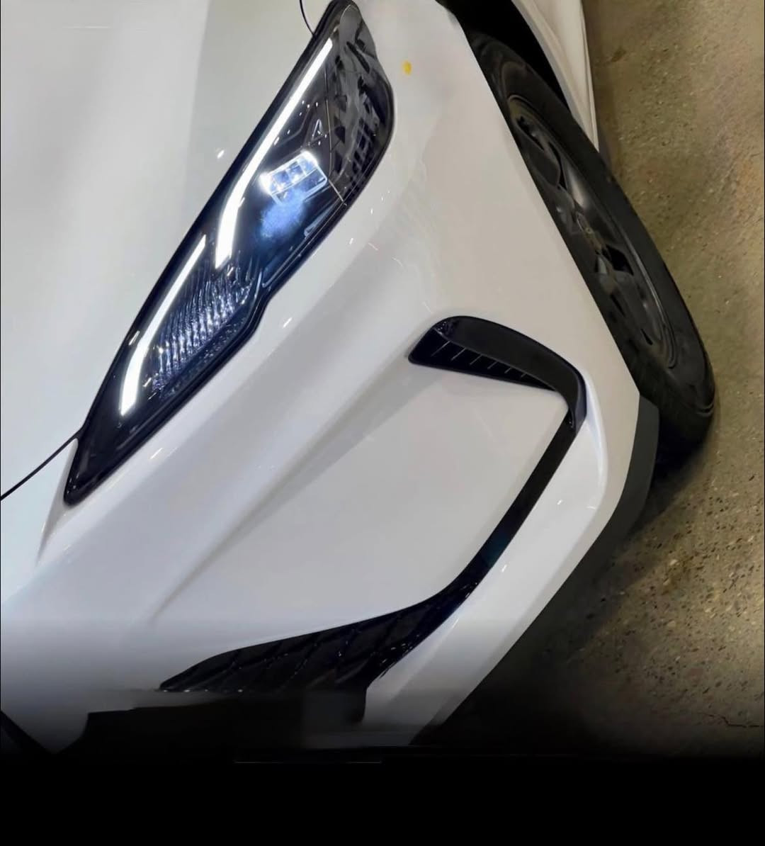🚗 للبيع BYD Seal 5 موديل 2025 🚗

✅ موديل: 2025
✅ الممشى: 20 ألف كم فقط
✅ مكفولة وكالة
✅ رقم بغداد مميز (( رقم مميز )) انطي ويا سيارة وبلعافيه
✅ السيارة بحالة الوكالة، استخدام شخصي، ونظيفة جداً ولا تحتاج أي مصروف.

المواصفات:

- محرك 1.5 لتر (بنزين + كهرباء).
- جيار أوتوماتيك.
- تشغيل بصمة ودخول ذكي.
- شاشة وسطية كبيرة.
- Apple CarPlay وAndroid Auto.
- مثبت سرعة.
- مقاعد جلد.
- إضاءة LED.
- فرامل إلكترونية مع Auto Hold.

💰 السعر: 19,500,000 دينار عراقي (بيه مجال قليل).

📍 الموقع: بغداد أو الديوانية.

📞 للاستفسار والمعاينة التواصل على الخاص أو الاتصال.
*********** غير متواجد على الفيس 
الجاد فقط، والله يرزق الجميع.
