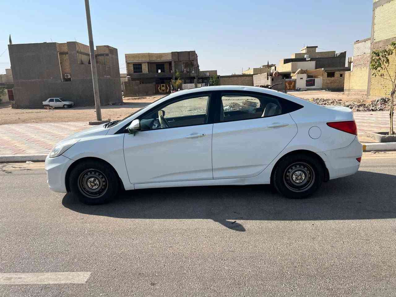 السلام عليكم هونداي اكسنت للبيع رقم كربلاء انكليزي بأسمي تحويل ثاني يوم
هزه جديده سنويه لل31
اشاير بل مري 
تبريد ثلج 
فتحه بل قماره 
 للأستفسار  *********** 
السعر 102وبيه مجال بسيط
