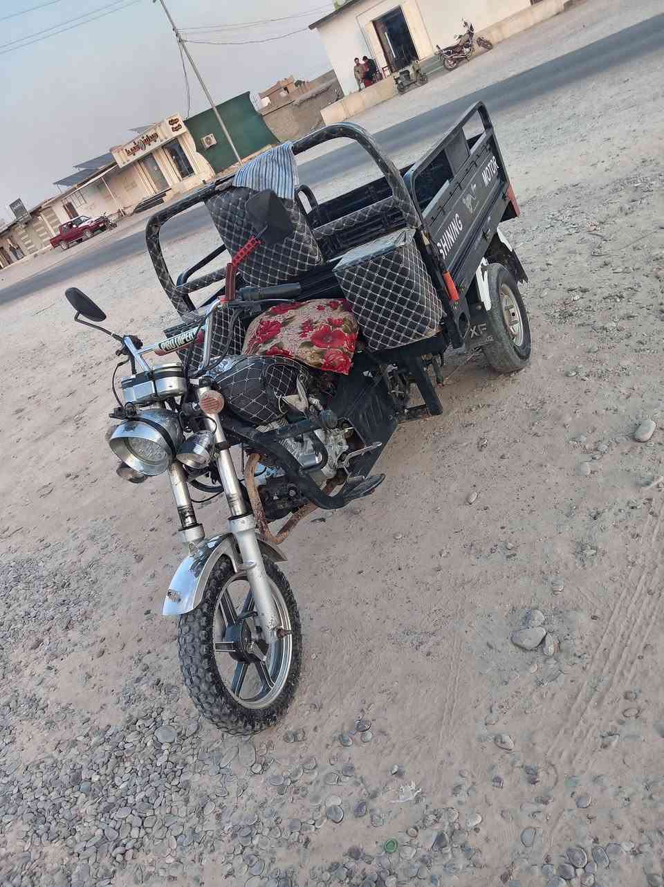 اسلام عليكم  ستوته جمره 2021للبيع.. اني مكلف موليه 
محرك. 200 جديد موديل 2025 
رگبه مفطوره وملحومه 
كهربائيات كلهه فول شغاله بس بگ لايتات ايعوزهه 
تواير نص عمر 
شرط قطره صبغ مابيهه بلاديه 
خابر وتدلل.. *********** المكان شميط

