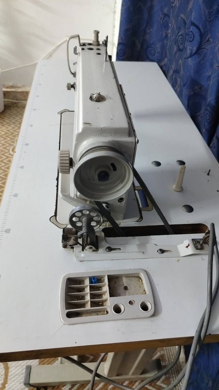 السلام عليكم مكينه للبيع مواصفاتهه /GUITA الماطور هندي اصليه ممبدل اي شي بيهه ولا مفتوح برغي بيهه 
الدهن جديد /بغداد 
للاستفسار ع الرقم ***********بي واتساب
