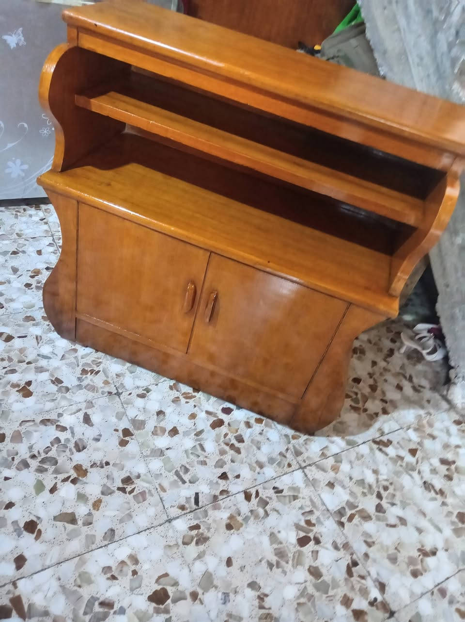 مكلف بلنشر ميوزه عدد اثنين الواحد ٤٠ وبي مجال مكانه حله للاستفسار الاتصال بلرقم ***********
