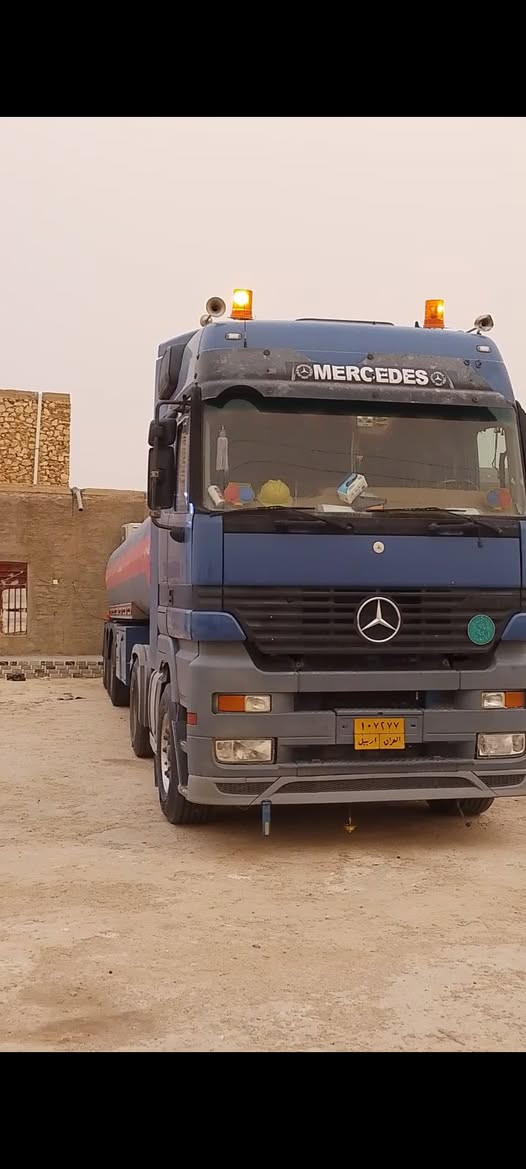 السلام عليكم اكتراز للبيع رقم اربيل السياره صهريج تشتغل لسوريا وهسه حاليا بسوريا موديل 2000 سياره خير من الله طقم طير جواها اللي يشتري استفسار على هذا الرقم***********
