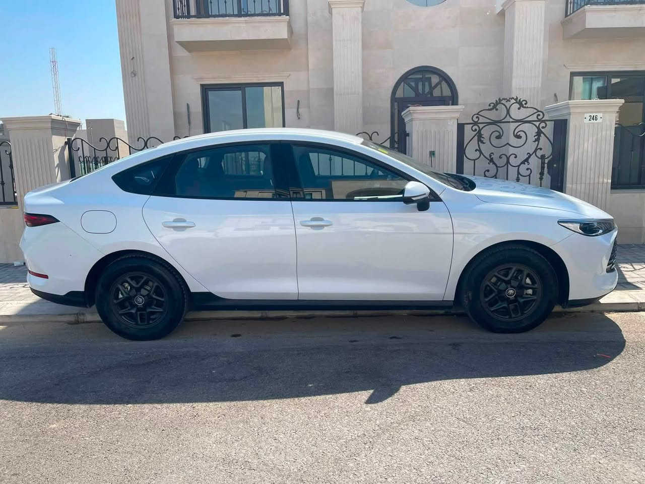 🚘 BYD quin plus | بۆ فرۆشتن 2025 🚘

✔️ 8000 کیلۆمەتر ڕۆیشتووە

✔️ هیچ دەعم و پارچە بۆیاخێکی نییە

تةنها بستةك كارتى هةية لة چاملغى پيشةوة 

✔️ گاعی،، حەریق، جانتای هەوا و پەنچەری لەگەڵدایە

✔️ بە یەک تانکی، تا 2100 کیلۆمەتر دەڕوات

✔️ بەناوی خۆمەوەیە

✔️ ڕەقەمی هةولير کراوە

💰 نرخى 138 مةجاليكى زور كةم 
ناونيشان اربيل 
***********

