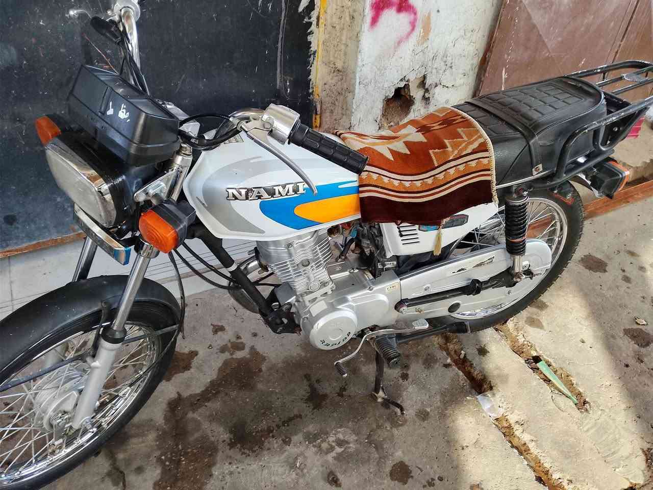 دراجه للبيع
ارشه مديل 15
550او بيه مجال 
***********
