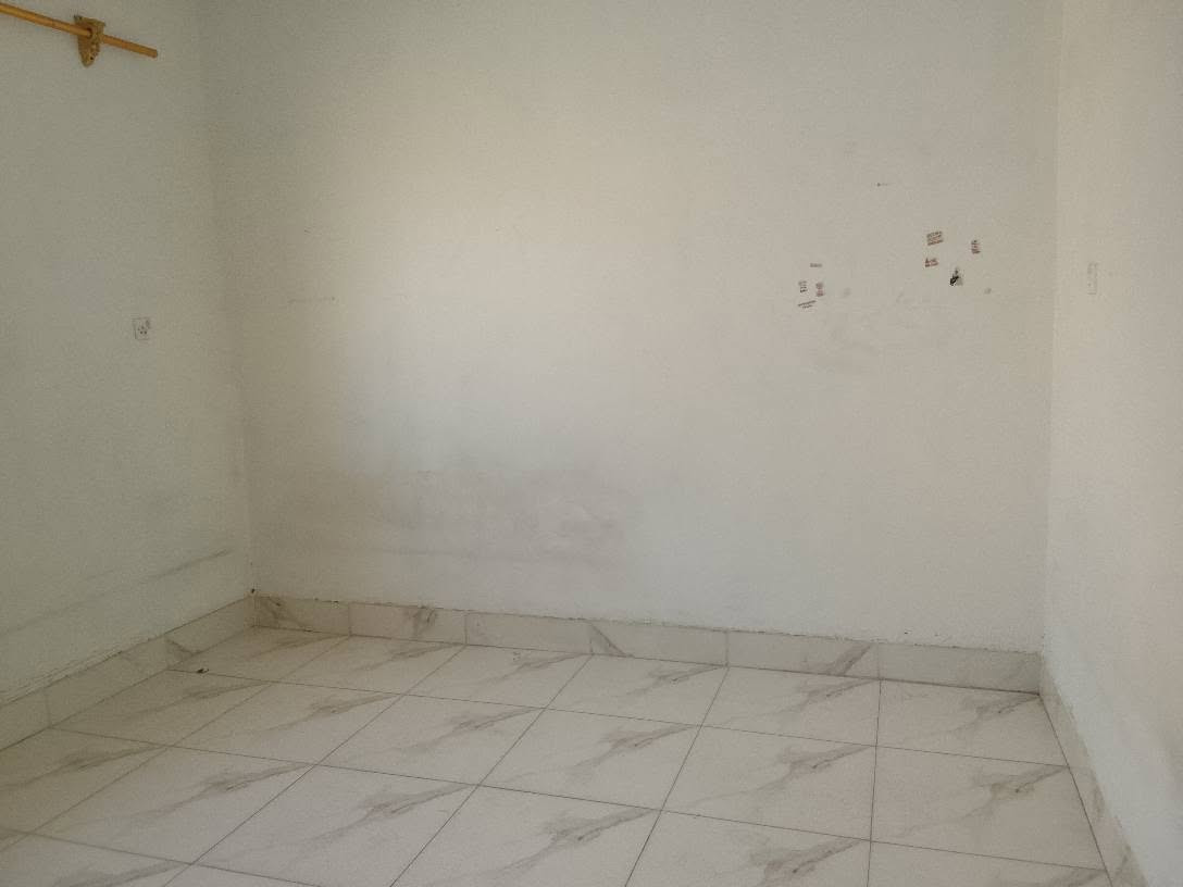 دار للبيع . مصفر . الكماليه شارع المصرف  خلفي مساحه ٩٠ متر ٣ غرف نوم صاله استقبال 
منور ترك حمام خارجي داخلي  تأسيس مي مجاري كاشي جديد  سعر ٦٠ مجال بسيط  ‏‪***********‬‏ بغداد, العراق
