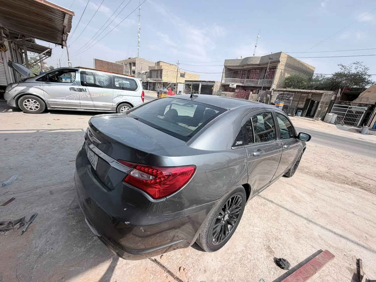للبيع C200 موديل 2012 بيه بنيد وجوملغ امامي عكس السياق مصبوغ  وشويه صبغ بالجوملغ الخلفي تبريد شغال كير محرك كفاله السعر 68 وبيه مجال للاستفسار ***********
