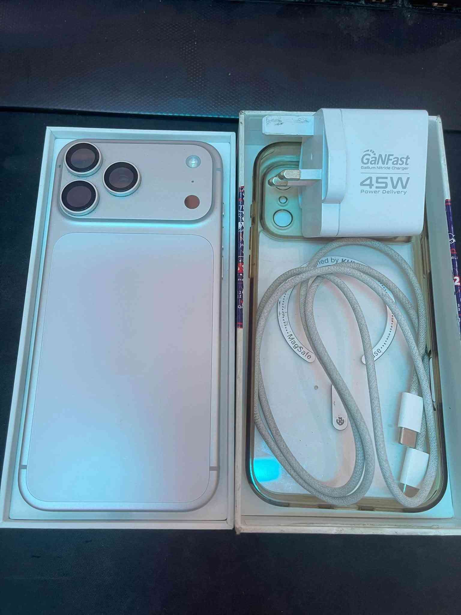 ايفون 17 pro max سلفر للبيع
سلام عليكم 

للبيع iPhone 17 Pro Max 256GB Silver، نسخة ياباني eSIM.

الجهاز مكفول كلش نظيف ومحافظ عليه، ما بي أي زلغ أو ضربات، وما مفتوح ولا متصلح.

البطارية🔋 99%
عدد الدورات 130 

تاريخ الشراء 2026/2/7 والاستخدام شخصي.

ضمان Apple ساري، بالإضافة إلى ضمان ذهبي عالم القلعة سنة استبدال ومدفوع عليه ضمان ذهبي 100 الف اضافية 
كامل مع الكارتونة والكيبل الاصلي مع لزكة الشاشة دبل كلاس اصلية
 
السعر 1,850,000 د.ع، ومجال للشراي 
عنواني شارع فلسطين 
***********
