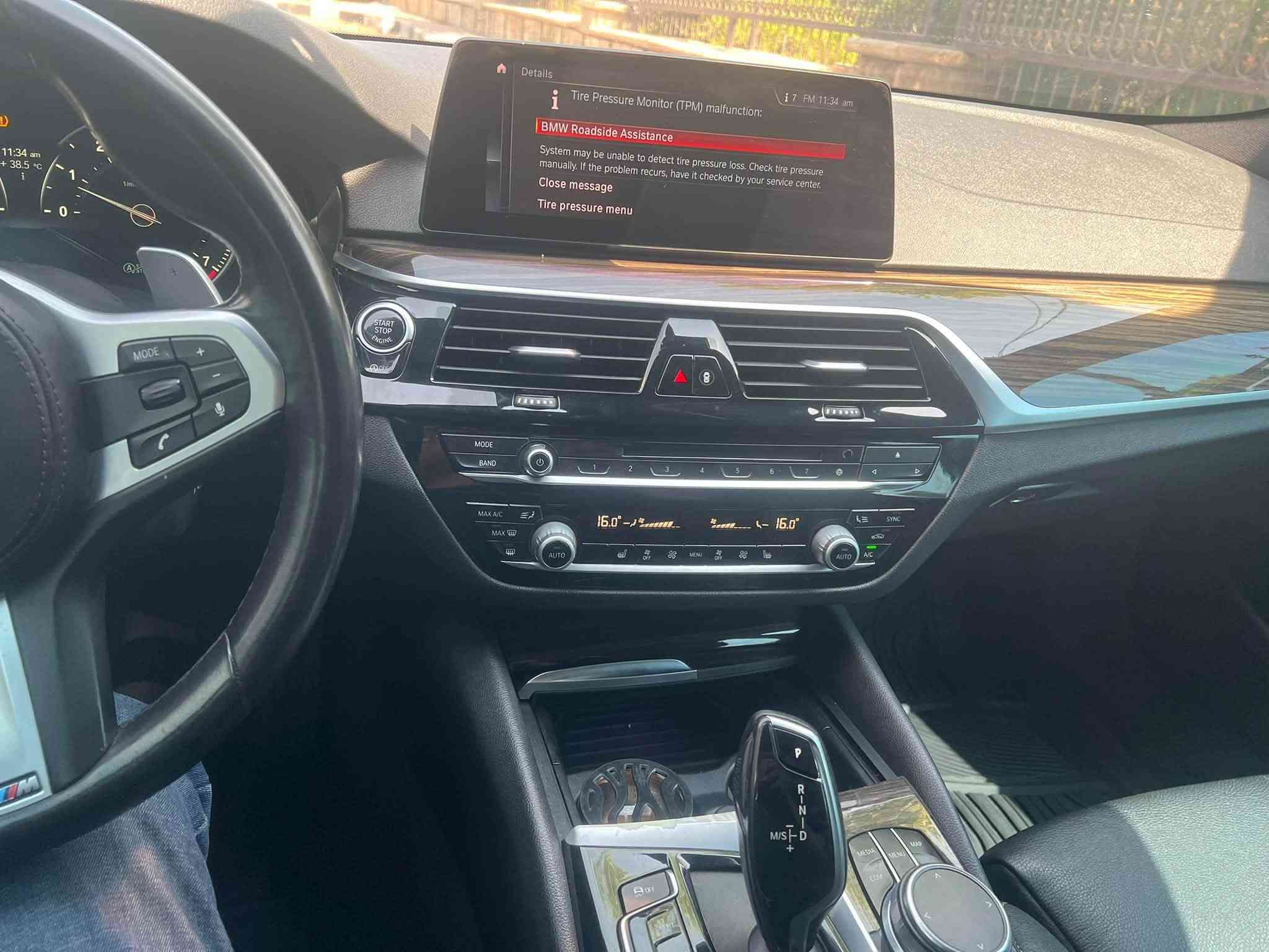 السلام عليكم
للبيع BMW M5 
6 سلندر
مكفوله كفاله عامه
صيانه عامه
كتاب تظليل
رقم ارييل باسمي
السعر 280$
مكاني بغداد السيديه
للستفسار 
***********
