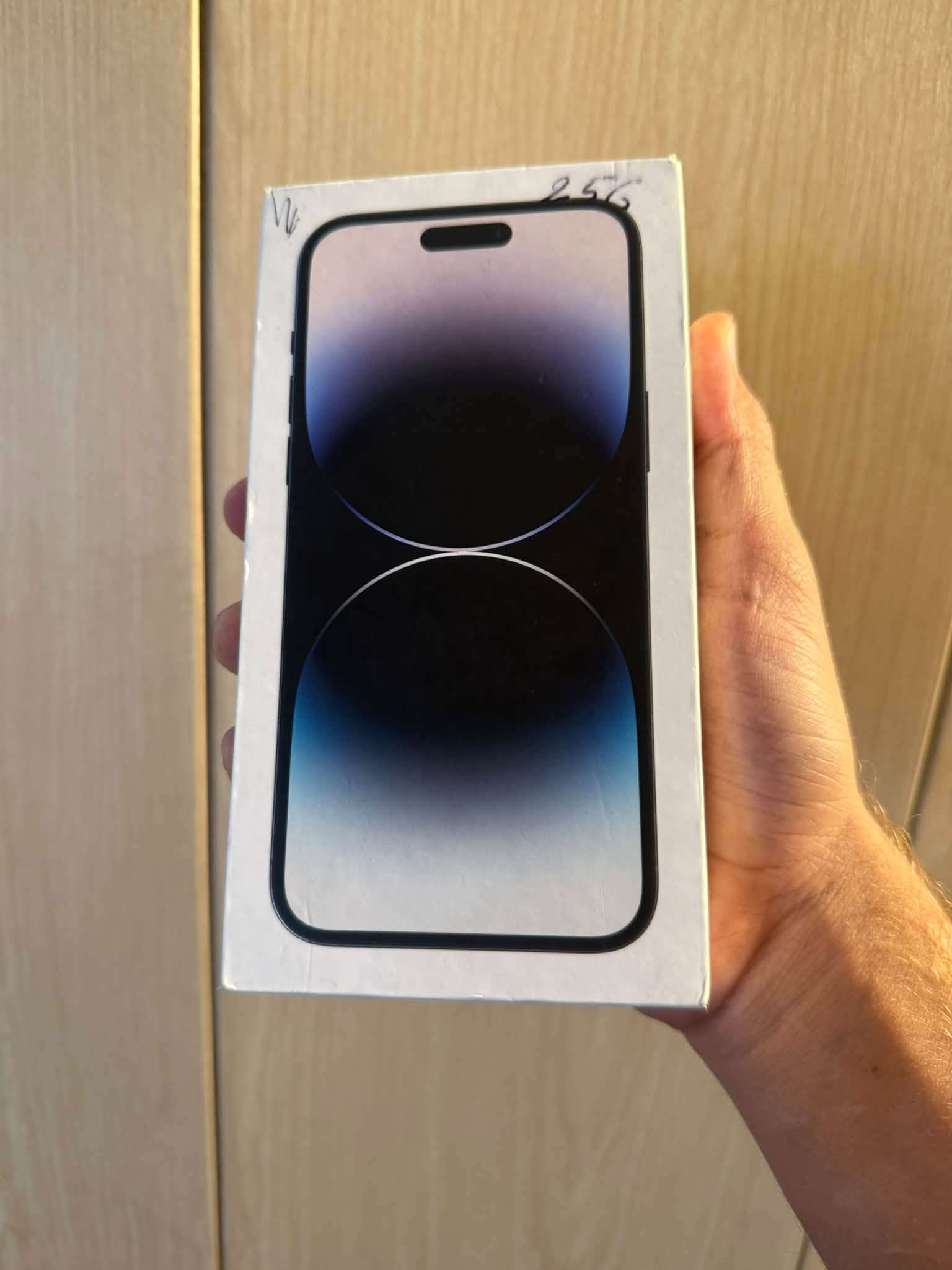 ايفون ١٤ برو ماكس • ٢٥٦ • بطارية ٦٩٪