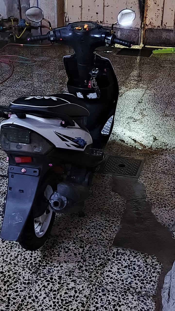 💎السلام عليكم ورحمة الله وبركاته 👋👋
💎شباب مطور معروض للبيع 🏍️🏍️🏍️
💎نوع الدراجة ماكس عدله
الدراجة شلعة ومعدل اتخبل السرعه 120
لون ابيض
💎المحرك ما معمر ولا مفتوح 49 ✔️
💎 وايرمنيه + سلف + شغال✔️ 
💎ماتصرف عليه ربع غير ال ((دهن))وال ((بانزين))
💎السعر 675 وبيه مجال  للشراي يتصل عل رقم او وتساب  ***********
💎مكاني موصل جانب الايسر حي سومر
