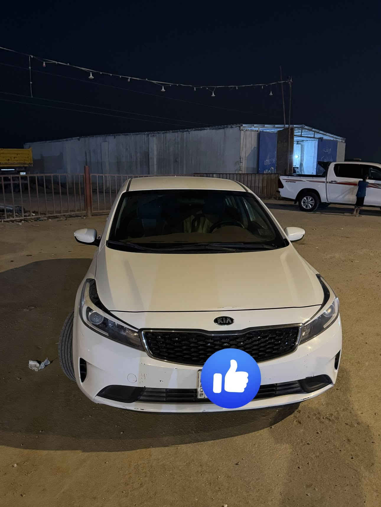السلام عليكم كيا فورتي موديل ١٧ لون ابيض ماشيه ٧٢ الف حقيقي سيارة جديدة مال جناي مكفولة من الضربة والصبغ محرك دوش ٢٠٠٠ رقم ذي قار سيارة حرة
