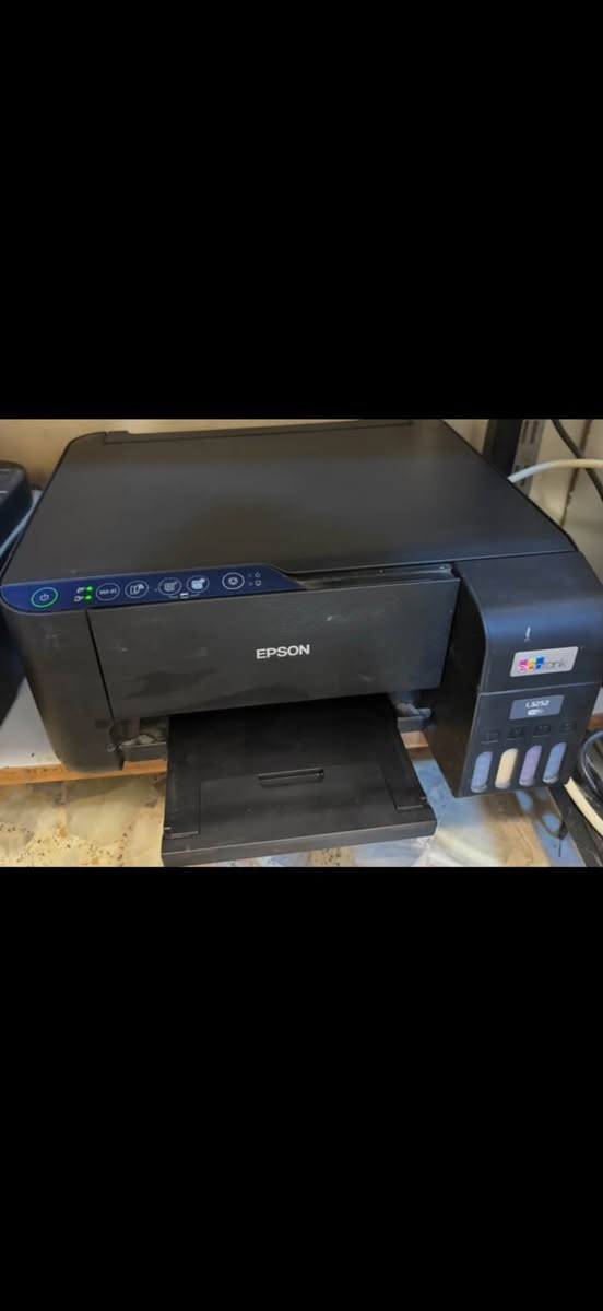 مكبس ظهر طباعة كفرات اندرويد وايفون
مكبس 360 درجة 
طابعة ابسون 
مع كفرات عدد 25 
ورق طابعة
مكاني بغداد السيديه 
***********
