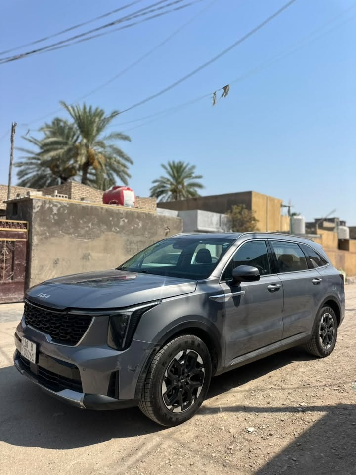 سورنتو موديل ٢٤ واردامريكي  ضربه بجاملغ فقط الباقي مكفول كفاله عامه
سعر ٢٤٥ وبي مجال 
 واتساب ***********
