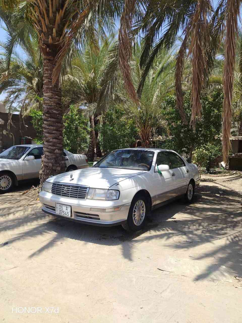 سلام عليكم سياره بطه للبيع مديل 95سياره جديده بمعنى الكلمه رقم الانبار بسمي سنويه وهزه جديده ثاني يوم اداورلك محرك وكير مكفولات سياره متعوب عليه مال جناي  سياره مكفوله من الكصه والنقل جثه والعيب الشرعي والاصوليات تخم تاير حداديه صدر امامي خلفي كله جديد دواخله كله جديد مكاني بابل الحمزه الغربي باقي التفاصيل على هاذه الرقم ***********
