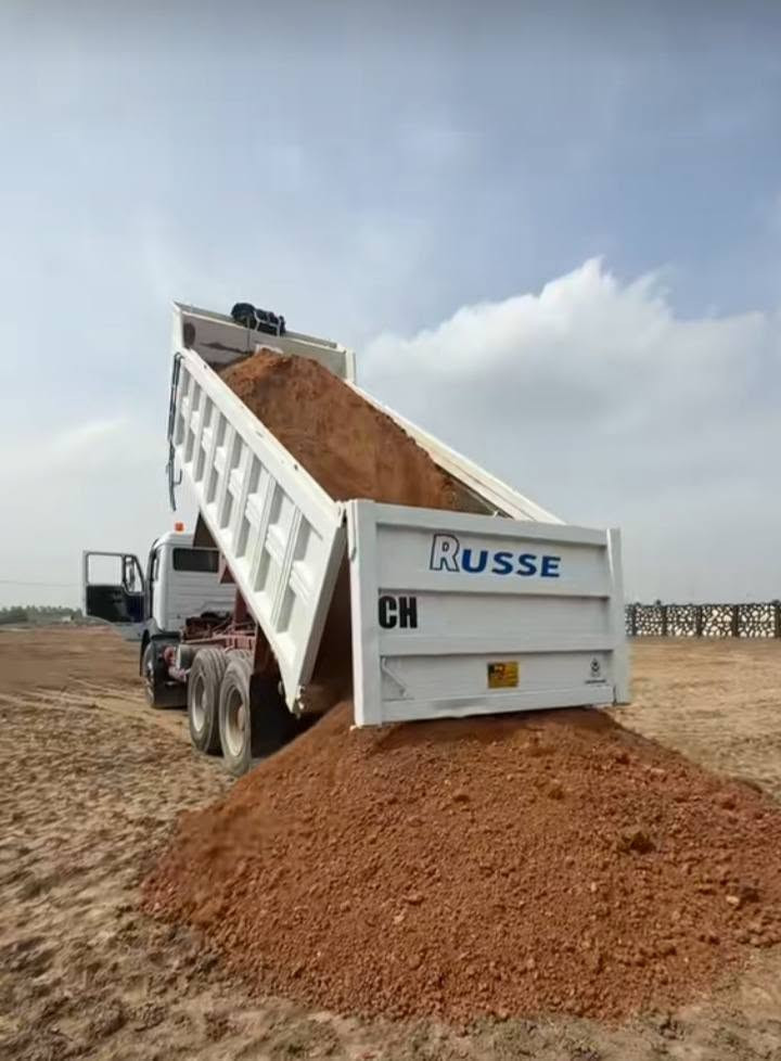 ✨ السلام عليكم ورحمة الله وبركاته ✨
📢 خدمات الخباطة وصب الأرضيات بأفضل الأسعار! 💪🧱

نقدم لكم خدمة شاملة بجودة عالية تشمل:
🔸 تنزيل ورفع التراب الزائد 🚜
🔸 تدخيل السبيس والحدل ⚙️
🔸 صب رباط بتلو وبيتونة دنك 🏠🔨
🔸 تنظيف البيوت بلمسة احترافية 🧽✨

✅ شغل درجة أولى وبأسعار مناسبة جداً! 💯💵
📲 تواصل معنا الآن من الزر اسفل المنشور او عبر الواتساب أو الاتصال:
  نعمل داخل لاسكندرية الحصوة لاسكان الشجيرية 
*********** 📱

🌟 نسعد بخدمتكم دائماً! 🌟💼
