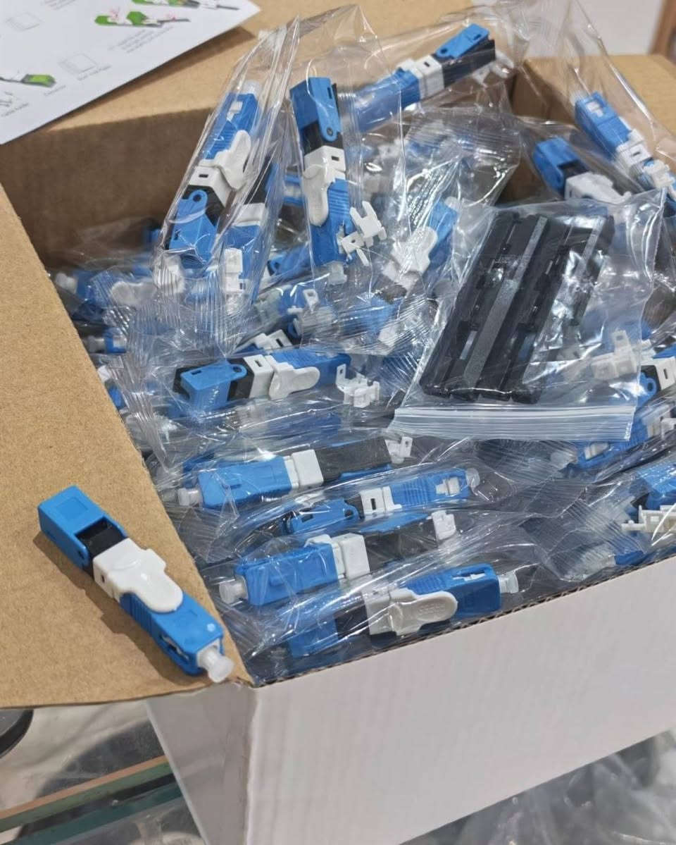 🚀🔥 وصل حديثاً – فيش RNS كبس للفايبر Fast Connector 🔥🚀
تعبت من اللحام وتعقيد التركيب؟ 🤔
الحل الأسرع والأوفر صار بين إيديك! 💪

🟢 SC/APC (أخضر)
🔵 SC/UPC (أزرق)

✅ تركيب سريع بدون لحام
✅ أداء ثابت وفقد إشارة منخفض
✅ يدعم فايبر Single Mode
✅ مثالي لشبكات FTTH و GPON
✅ مناسب للصيانة والتركيبات الميدانية

📦 الباكت: 100 قطعة

⚡ جودة عالية | سرعة بالتركيب | اتصال مستقر

📞 للحجز والاستفسار:
***********

📢 الكمية محدودة... اطلب الآن قبل نفادها!
