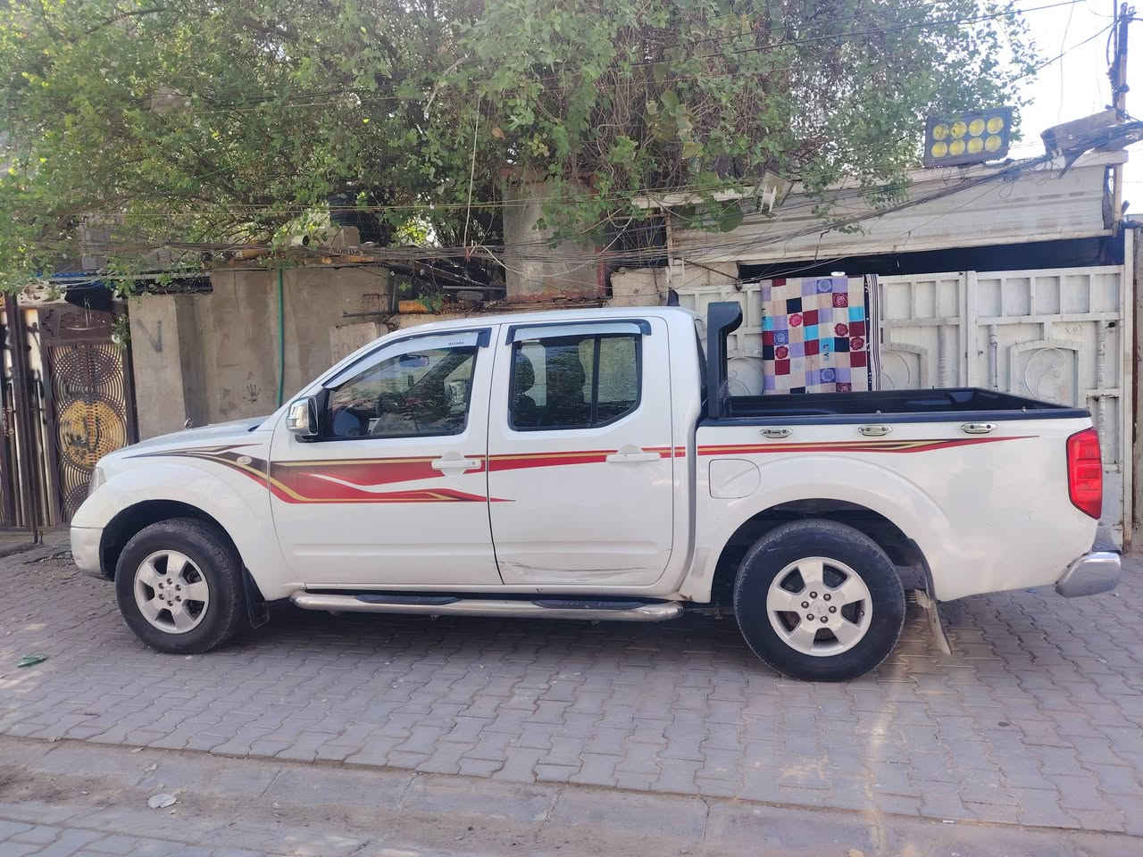 بيكم نيفاره موديل12 السياره جاهزه نقص برغي مابيهه بأسمي تحويل ثاني يوم سنويه نهايه 35 هزه جديده السعر 110 وبيهه مجال مكاني بغداد الشعب ***********

