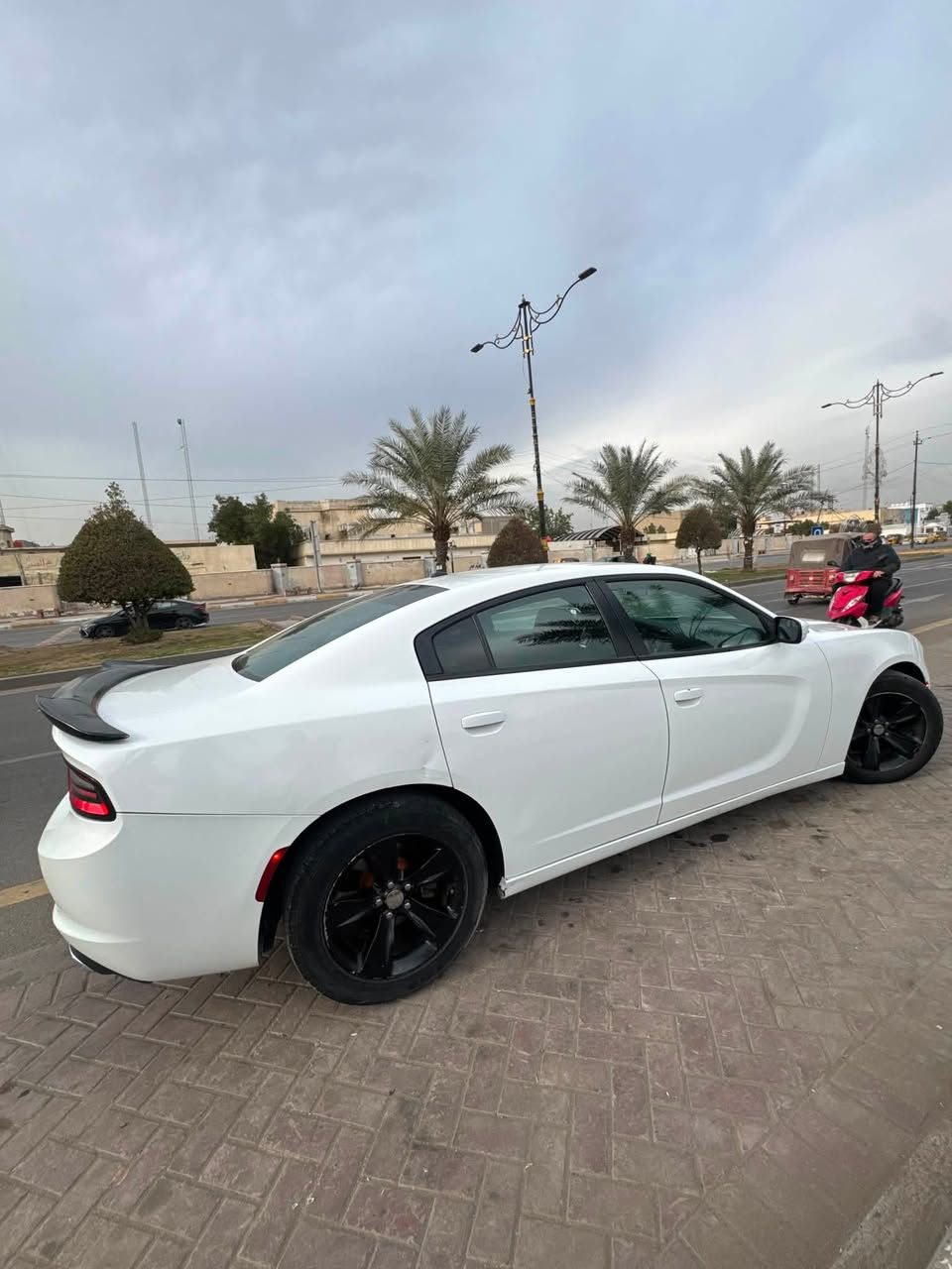 جارجر 2019 SXT بلادي (گلين تايتل )
السلام عليكم 
دودج تشجارجر 2019 SXT 🤍
6 سلندر 
سياره جديده لوك كير مكينه مكفولات السيارة من كلشي مكفوله بدون قطرة صبغ بدون قطرة معجون كلها على وضع الوكاله
 رقم بغداد الجديد سنويه جديده هزة جديده تحويل ثاني يوم.

- عليها ادامه كامله مي راديتر اصلي الأحمر ودوره مياه كامله تخم تاير جديد صدر جديد لوك + فيت بمب ريسنك + بلكات ريسنك + دهنها من شركه لوكاس الامريكيه + برمجة مصطفى ايكل ( استخدام يومي ) لادوانز ولا حماوه مبيها كل نقص جديده لوك استخدامي الشخصي .

مصروف عليها كلش هواي مو مال اكتبهن هنا إذا تريد تفاصيله اكثر راسلني وتدلل .

السعر 230 بيها مجال قليل  (بيع او مراوس بـ دوج رام او اي سياره حسب القناعه ) 
مكاني بغداد للاستفسار *********** واتساب.
