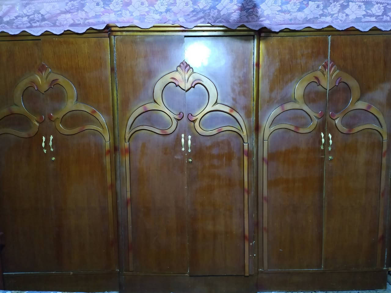 سلام عليكم 
غرفة نوم خشب صاج ام ستة للبيع 
الناصرية حي الفداء 
للتواصل بنا #واتساب***********
الخطاط ماجد سلمان
