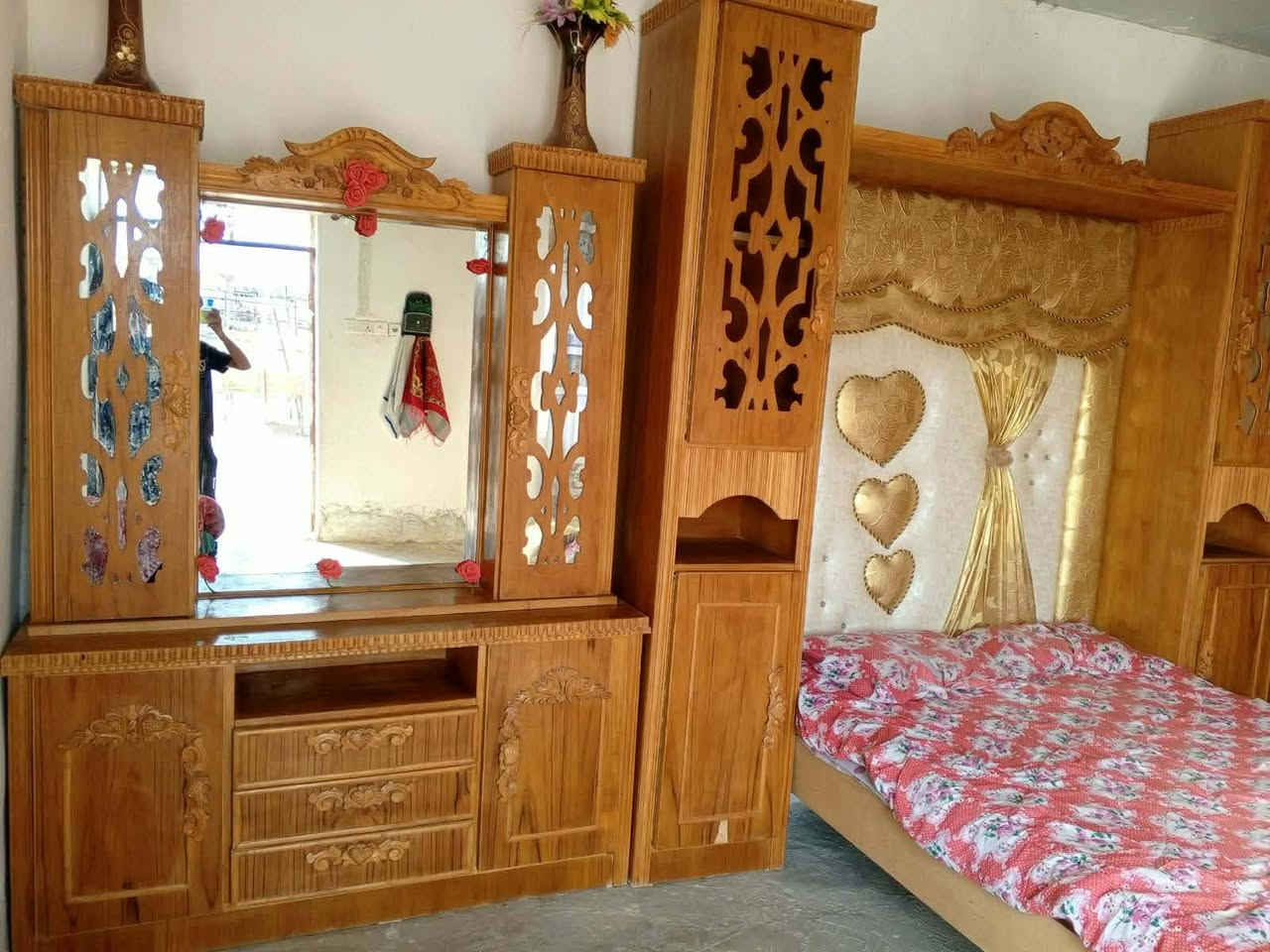 🛏️ غرفة نوم ملحق للبيع 🛏️

✨ نظافة 90%
✨ مرتبة ونظيفة وجاهزة للاستخدام
✨ مناسبة للبيت أو العرسان
💰 السعر900 مناسب وقابل للتفاوض للجادين

📞 للاستفسار والتواصل: ***********
