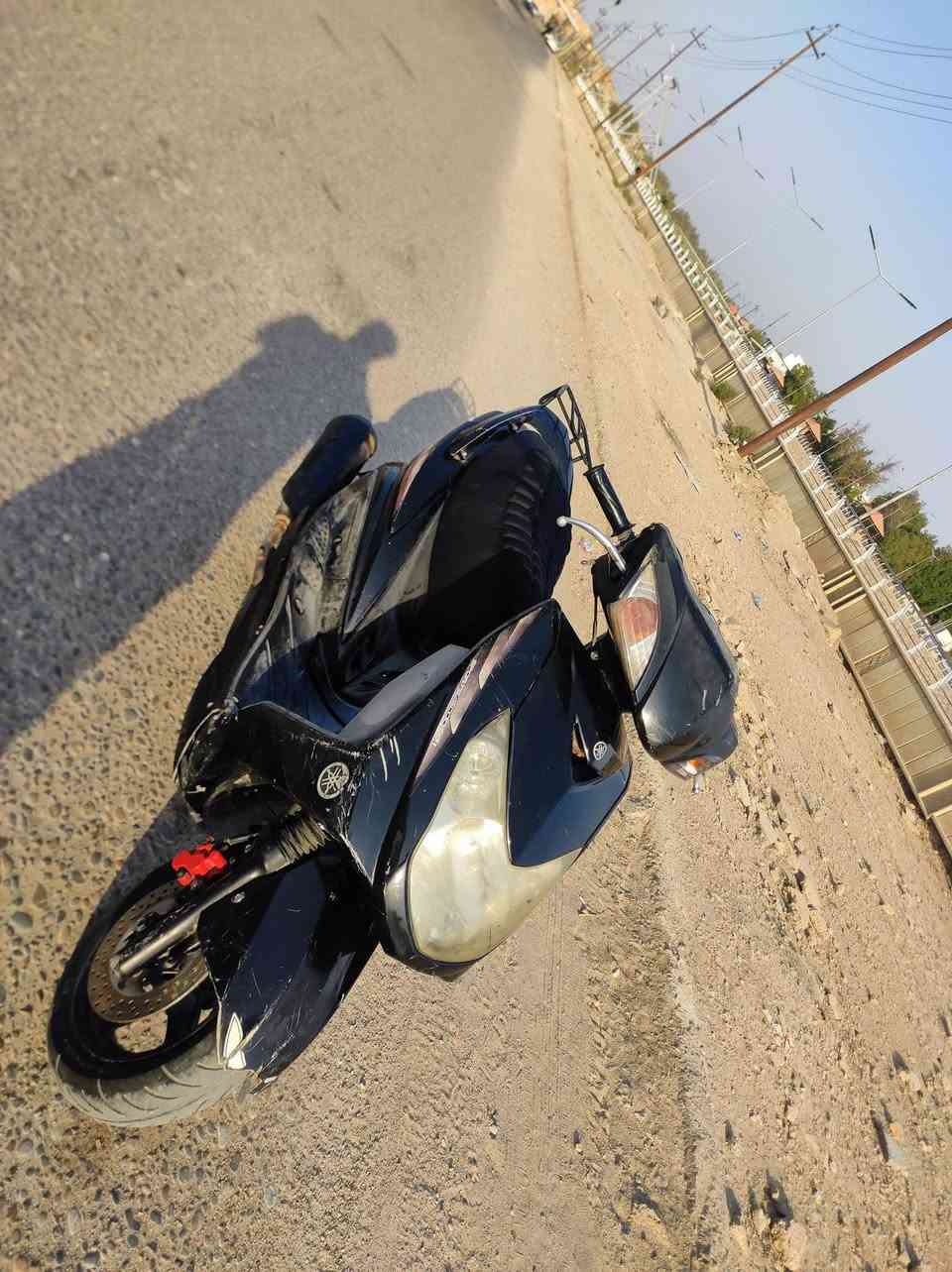 سكنس فحل ياباني مكينه بلاديه  نهضه ومعدل تطير كفراتها كلها مختمه نفس لختم ويه لمكينه كهربائياتها كلها شغاله سلف هندر دراجه كلها شغاله من طول للطول ربع ماذب عليها قبل فتره من نازله من وكيل اوراق كامله دراجه نضيفه مكينه ناعمه مامفتوحه سعر ٥٣٠وبيها مجال مكان ميسان قلعه صالح للستفسار ***********
