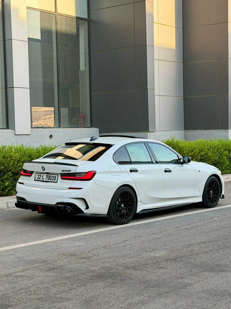 BMW 330i M 2022

M اصل بكج

ماشيه فقط ٧٠  الف ميل 
فول مواصفات M بكج اصل 
ويالة مختمه M دعاميات M ستيرن M
دفع خلفي 
سلايد
شاشة جبيرة 
ابل كاربلي وايرليس
ستيرن تدفيه 
داتاشوو
gestures bmw 
حساسات ٣٦٠
كاميره 
٤ وضعيات قيادة ايكو ، كومفورت، سبورت ، سبورت بلص
اكتف اكزوز وببكورن بلادي 
انارة داخلية محيطة متغيرة 
صندوق كهربائي شفط مع امكانية الفتح بتمرير القدم 
تبريد منفصل امامي وخلفي
انارة ترحيبية بالابواب
لايتات داينمك متحركة  وترحيبي زينون 
شفتات ستيرن 
كشنات خزن وكهربائية 
كشنات احمر بلادي 
كشنات تدفيه فول كهربايه 
وبعد هواي مواصفات 
تايرات جديدة وهزة وبراد وسنوية كلة جديد باسمي وتحويل ثاني يوم 
سعر ٢٢٨$  وبيها مجال 
اضافيات هوايه ب سياره اربع كزوز كاربون ام باكج 
مكان سياره دهوك 
رقم واتساب ***********
————————-
ضرر بي باب خلفي و نص جاملغ و ٣ باب تبديل شريكه بدون دواخل ايرباك بس تكمه راجع سيستم 
حادثها بس شخط
