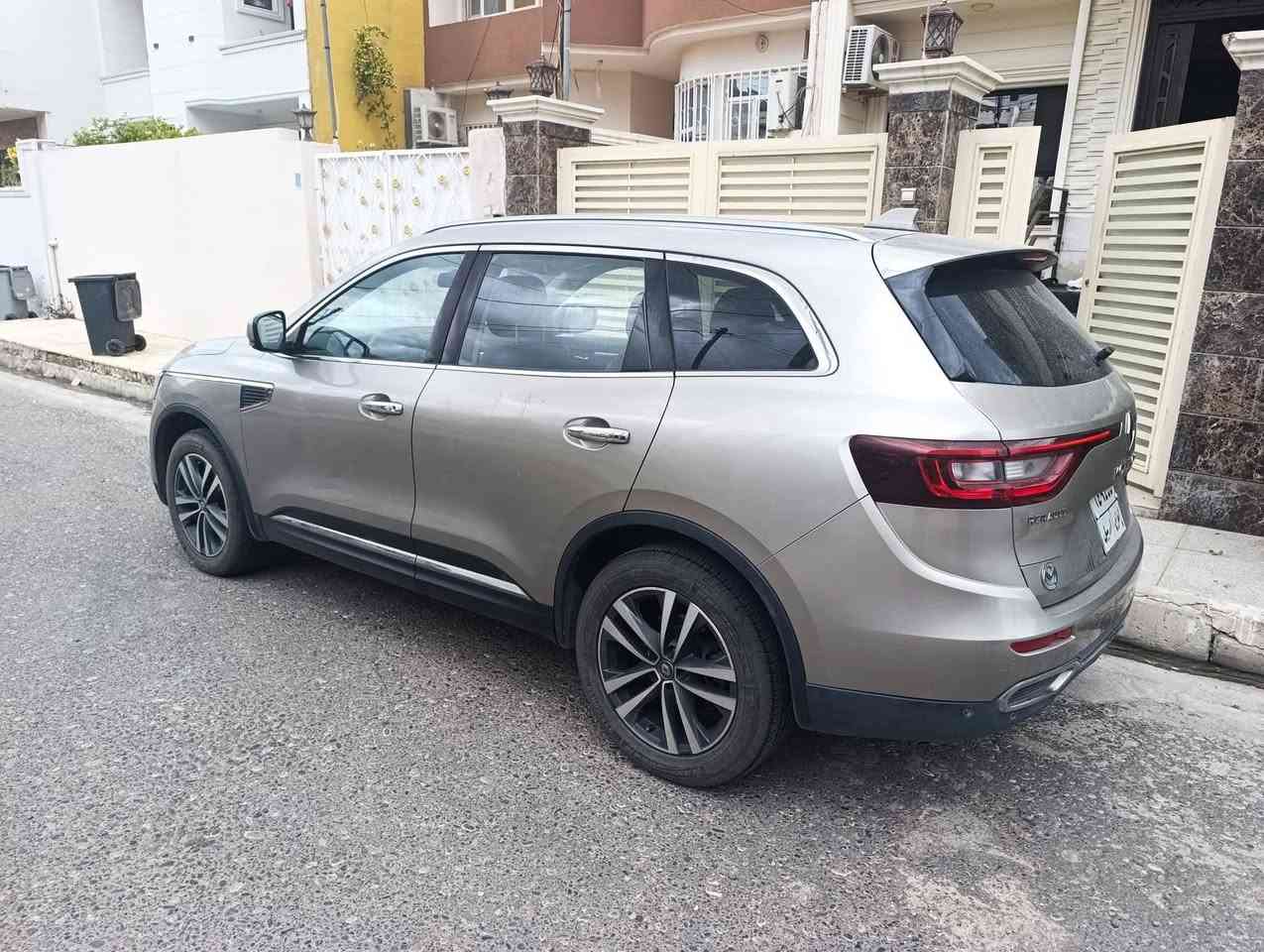 السلام عليكم رينو كوليوس 2018 رقم اربيل ماشيه 180 فول مواصفات بانوراما بارد بلصندوق فقط  مكان السياره (دهوك) وتتواجد بلموصل ايضا سعر 120$
تواصل *********** 
السلام عليكم رينو كوليوس 2018 رقم اربيل ماشيه 180 فول مواصفات بانوراما بارد بلصندوق فقط  مكان السياره (دهوك) وتتواجد بلموصل ايضا سعر 120$
