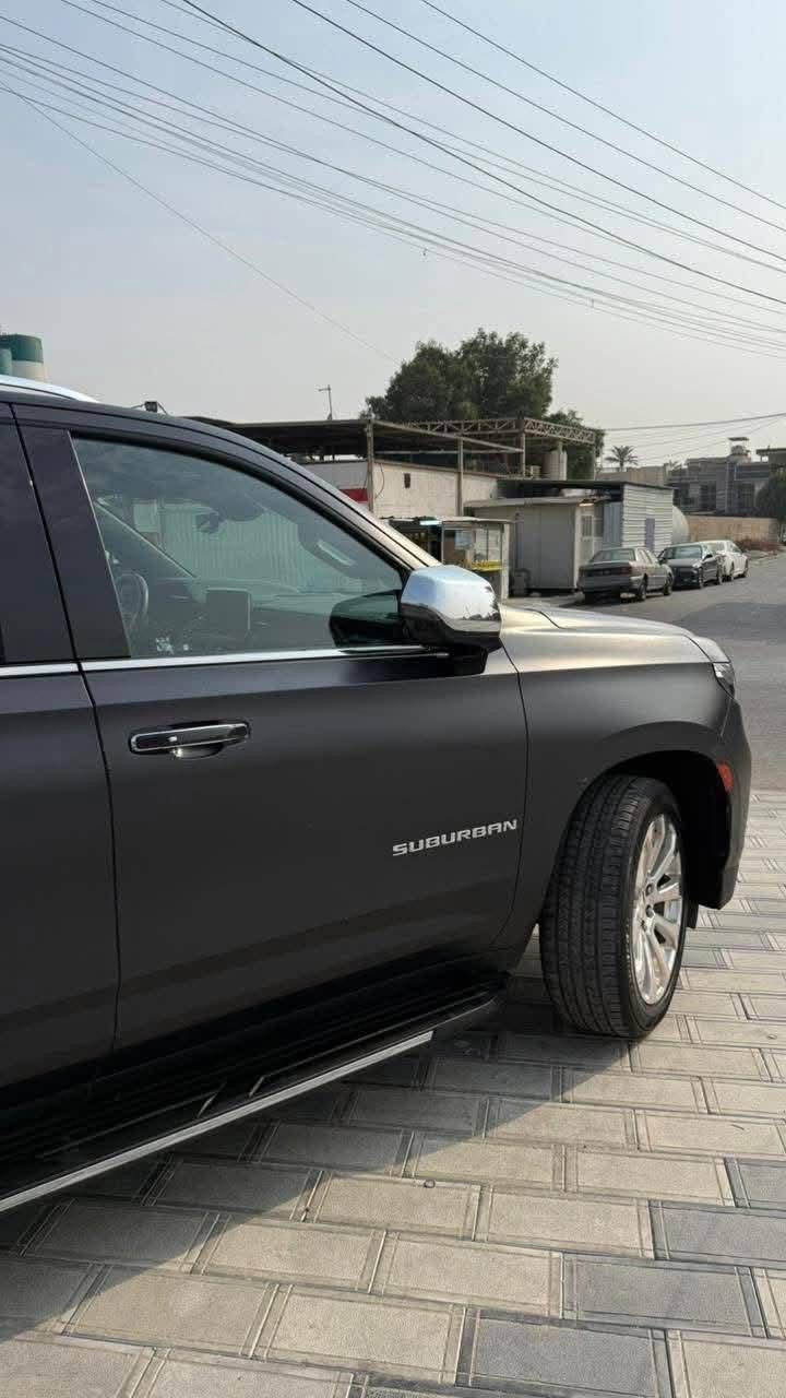 🚨 للبيع شفروليه سوبربان | Chevrolet Suburban
رقم بغداد خصوصي 

🔹 الموديل: [2023]
🔹 الفئة: [Premier]
🔹 المحرك: [5.3L] V8
🔹 نظام الدفع: [AWD/RWD]
🔹 الممشى: [95الف km]
🔹 اللون الخارجي: [اسود ]
🔹السيارة مغلفة بلكامل بأفلام الحماية ppf (مات)

⭐ المواصفات والتجهيزات:

• تشغيل بصمة / تشغيل عن بُعد 
• دخول ذكي بدون مفتاح
• شاشـة 10 انج
• Apple CarPlay و Android Auto
• كاميرات محيطية 360° 
• حساسات أمامية وخلفية
• رادار وأنظمة مساعدة السائق 
• مثبت سرعة
• تحذير النقطة العمياء
• تحذير مغادرة المسار
• فرملة طوارئ أوتوماتيكية
• مقاعد كهربائية
• تدفئة وتبريد المقاعد 
• تحكم كهربائي بالمقود
• تحكم منفصل بالمناخ للمقاعد الأمامية والخلفية
• تكييف خلفي مستقل
• فتحة سقف / بانوراما
• نظام صوتي فاخر [bose]
• USB ومنافذ شحن متعددة
• مساحة داخلية واسعة جداً ومناسبة للعائلة والسفر

🔧 حالة السيارة:
السيارة بحالة [ممتازة/جيدة جداً]، والمحرك والكير  بحالة ممتازة

السيارة بيهة 3 قطع تبديل بلادي 

💰 السعر 35000$ 
📍 الموقع: [بغداد حي الجامعة]
📞 للتواصل: [***********]
