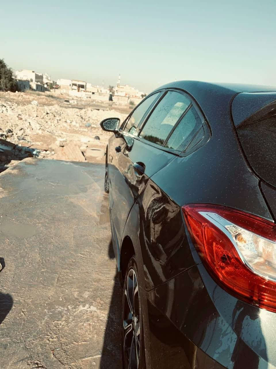 شفر كروز هاتشباك موديل 2019
ماشيه ١٢٥ الف كيلو
ضربتها بيبان وره ثنينهم  مع صبغ توحيد لون المداكر الوره 
بجم كبس ايربااك سليم دركه ودشبول 
مكينه كير تبريد كله كفاله 
حداده جديده
بيها حالوب من امريكا بنيد وقماره
سعر 90 وبيها مجال 
رقم *********** Singapore

