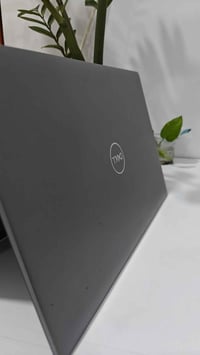 Dell Latitude 5521 💻  * المعالج: Intel Core i7-11850H (جيل حادي عشر فئ...