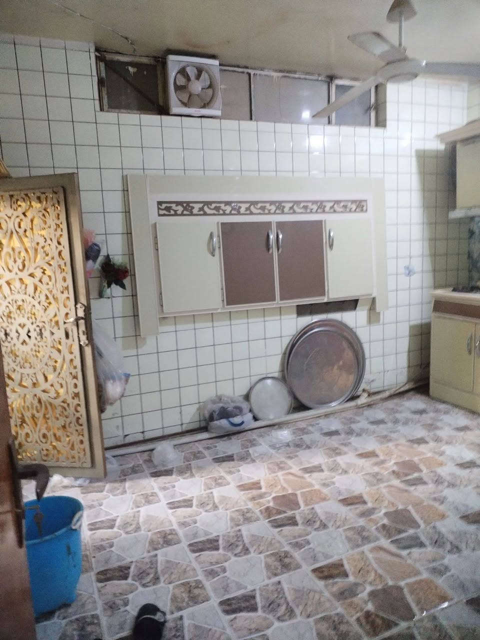 بالحيدريه • ٢٠٠م • خمس غرف