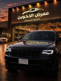 جيب شيروكي (بلاك توب ) 2020  لون    مواصفات السيارة   ماشية ٨٢  فتحة  ...