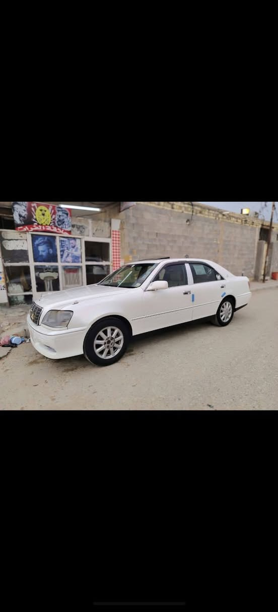 سلام عليكم ورحمة شباب سياره جنون بيه بس ارقم مال سياره صالي مو لزك إنبار  2002 كير مكينه بل جيس مكينه دي فور جبير تبريد ثلج طخم تاير حداديه بل جيس دكمتين دوشمه شاشا كامره مريي شفط سياره ما ذب عليه ربع السعر 33  وبيه مجال حك جيه العنوان او مراوس  العماره ***********
