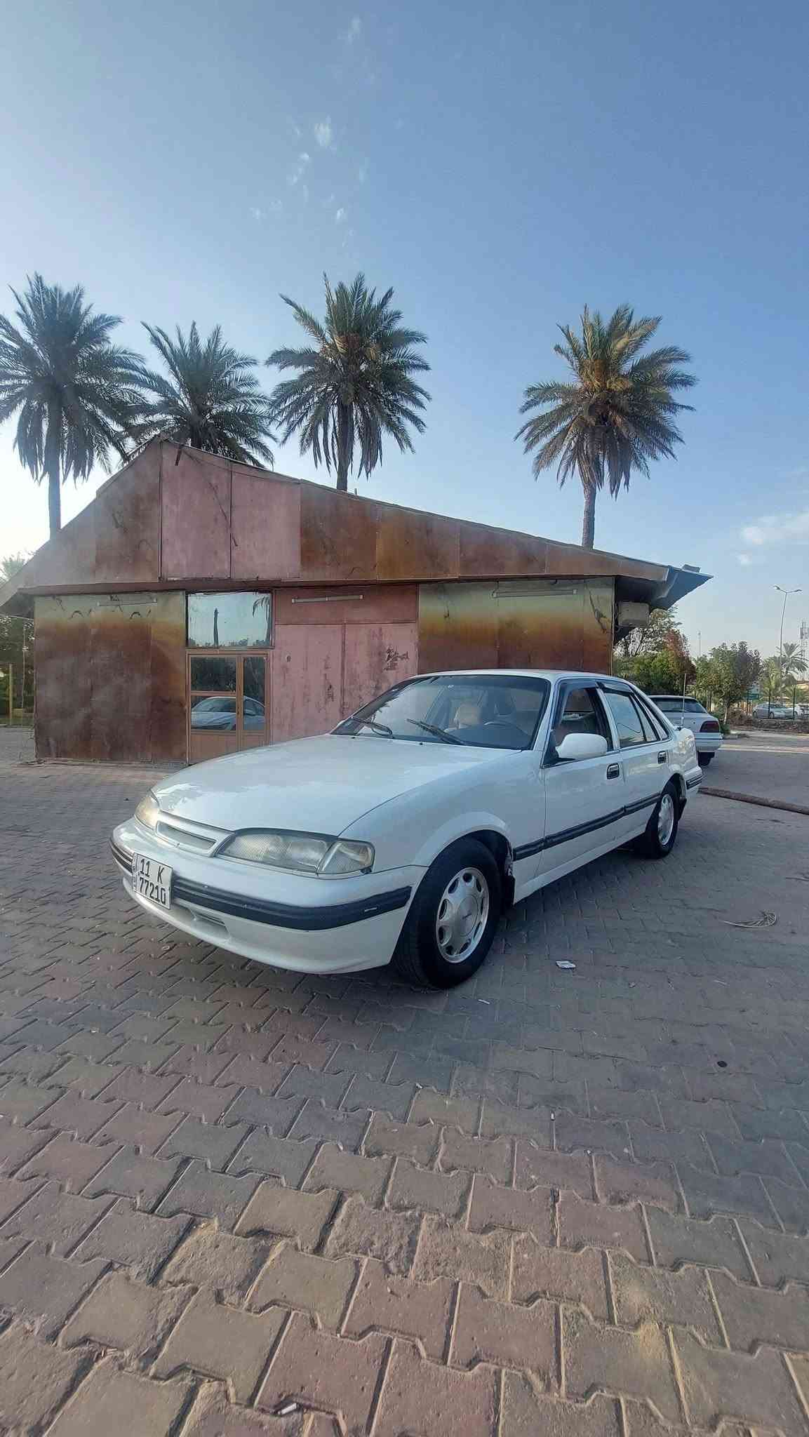 عشاق البرنس النظيف وفلوسك على كدك مال جناي✌️ يتابع التفاصيل ويدلل
السلام عليكم (( للبيع )) 

دايو برنس 1995 لون ابيض رقم بغداد دولي باسمي هزه وسنوية جديده 30 شرط التحويل 

السيارة ولله الحمد جاهزة 
مكينه مفتوح لاتنقيص لاتبخير وناعمه جدا تراي ومعدل  وكير خير من الله دواخلها والبطاين نظيفات 

صدر امامي خلفي نظيف جدا تخم تاير نظيف 

 الكهربائيات شغاله لايتات زينون نهار / جامات تصعد وتنزل كهربائيه التبريد عاطل 

السياره حلوه ونصبتها مرتبه صبغ عام للجماليه  بدون ضربه قوية 

* العنوان :- بغداد / قرب مرور الكاظميه 
* للاتصال :- ***********
* السعر :- ٣٥ ورقة وبيها مجال للطيبين

بعد الفحص والقناعه التامه احول السياره مباشرة للامانه سياره كلش متعوب عليها وترايها حلو وبالعافيه على صاحب النصيب ❤️
