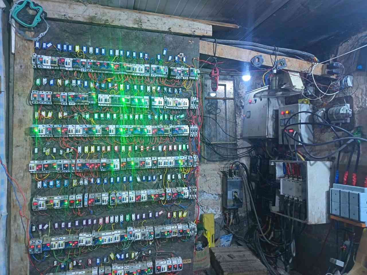 موقع مولده في اللحله
موقع للبيع في الحله 
 ابوغرق اليوسفيه دافعه 1200 بيها ٣ مولدات
٢ سكانيا٤٤ والثالثه افيكو 
***********

