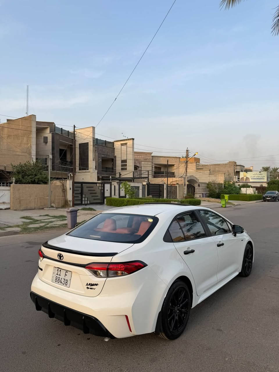 كورلا هايبرد • ٢٠٢٥ • بلاك ادشن