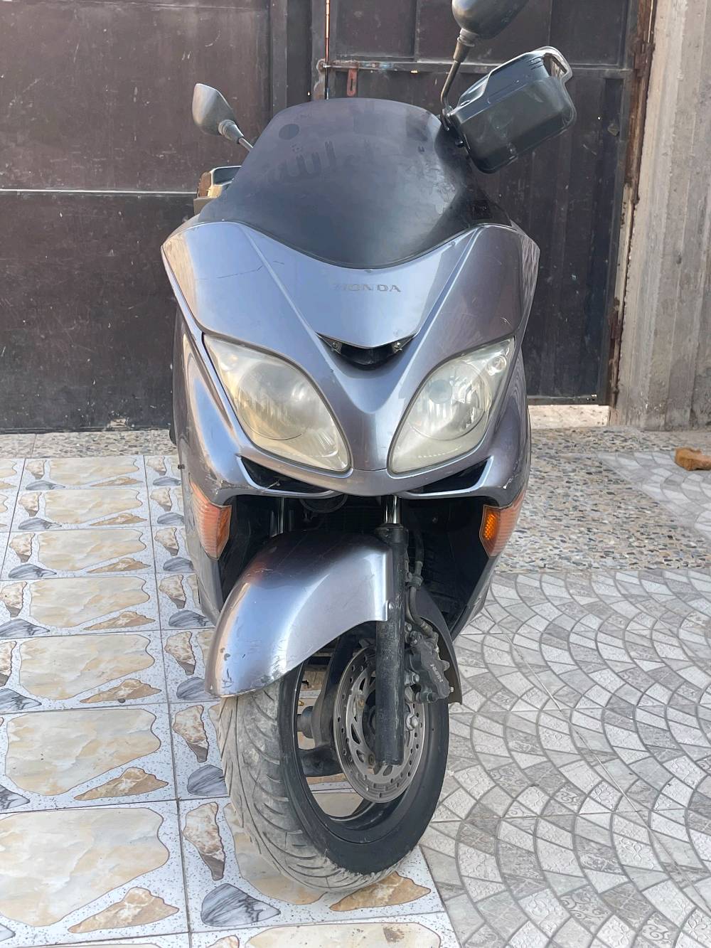 فورزه 08 عميه 
كهربائيات   كفاله عامه كله شغاله
 لون فيلي 
دراجه ولا غلطه 
 محرك. 250cc 
سعره750 
رقم ***********