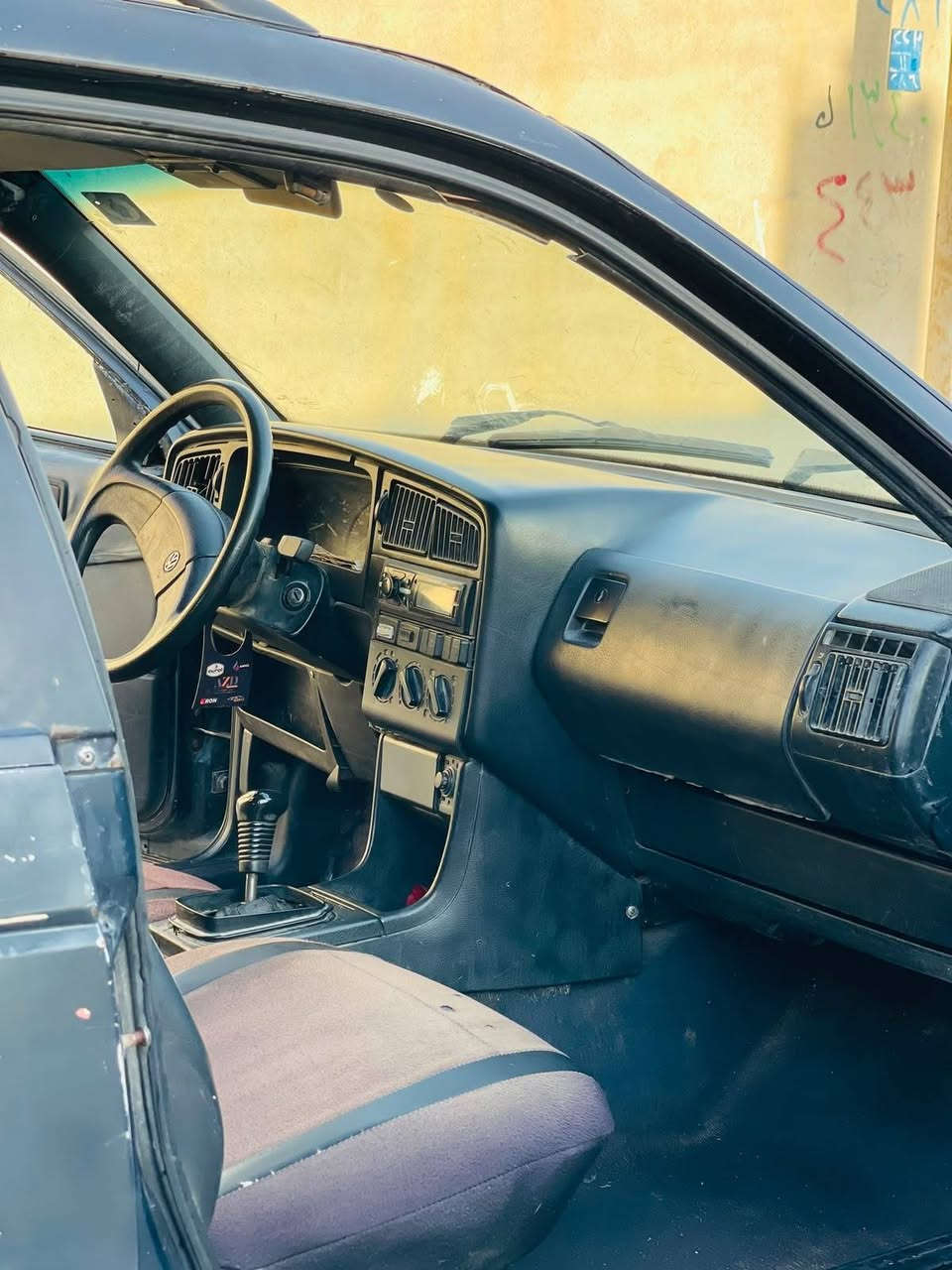 سياره باسات للبيع موديل 92رقم دولي كير ومحرك شرط
السعر 24 بيها مجال 
الرقم ***********
