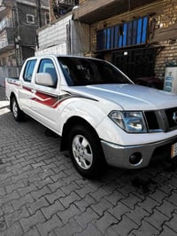 نيسان نيفاره 2009 جاهزه كير مكينه صدر تبريد تخم تايرات جدد   رقم انكلي...