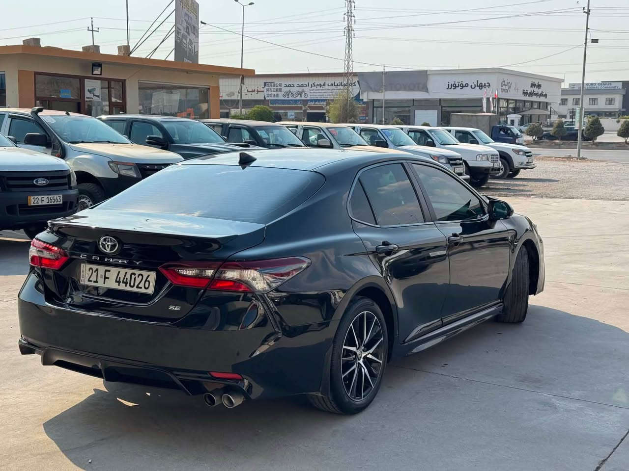 بسم اللّٰه الرحمن الرحيم
بەناوی خودای گەورە 
Toyota camry 2022
تۆیۆتا کامری مۆدێل ٢٠٢٢
مواسەفات SE 
دەبل ئەکسل AWD
85 mil ڕۆشتووە 
چوار مۆدی لی خورین
Eco Normal Sport 
گێر ئۆتۆماتیک گێر لە سوکان گێر سپۆرت کوشن کارەبای کوشن جلد بەسمە ئاوینە ڕادار 
سەیارەکە زۆر زۆر جوان و پاکە گیر مەکینە کارەبای هەموو گیانی بە شەرت 
سەیارەکە زۆر زۆر جوان و پاکە کامیل سیرفزی بۆکراوە کارپلەی تەحدیل سورحە شاشە کامیرا لایت لید و حەدەسە
ڕادار بەردی سالەنسا بە شەرت 
سەیارەکە بۆنیت و چەمەلاخی سەکن بۆیاخە کەمیک ناوی گرتوە قرنجیکی کەمی هەیە 
ئەرباگ سوکان و شان تەقیوە سیستەم
 سەیارەکە توند و تۆڵە هەموو شتێکی بە شەرت چوار تایە و ویلی لۆکی لە ژیرە هەموو شتێکی بیلادیە و بەشەرت  هەموو شتێکی بە شەرت 
سەیارەکە بە شەرتی وەکالە و بەناو کردن رەقەم سەنەوی تازەیە 
ناونیشان ڕانیە حاجیاوا 
فایبەر وەتس ئەپ 
***********
*********** السليمانية, العراق
