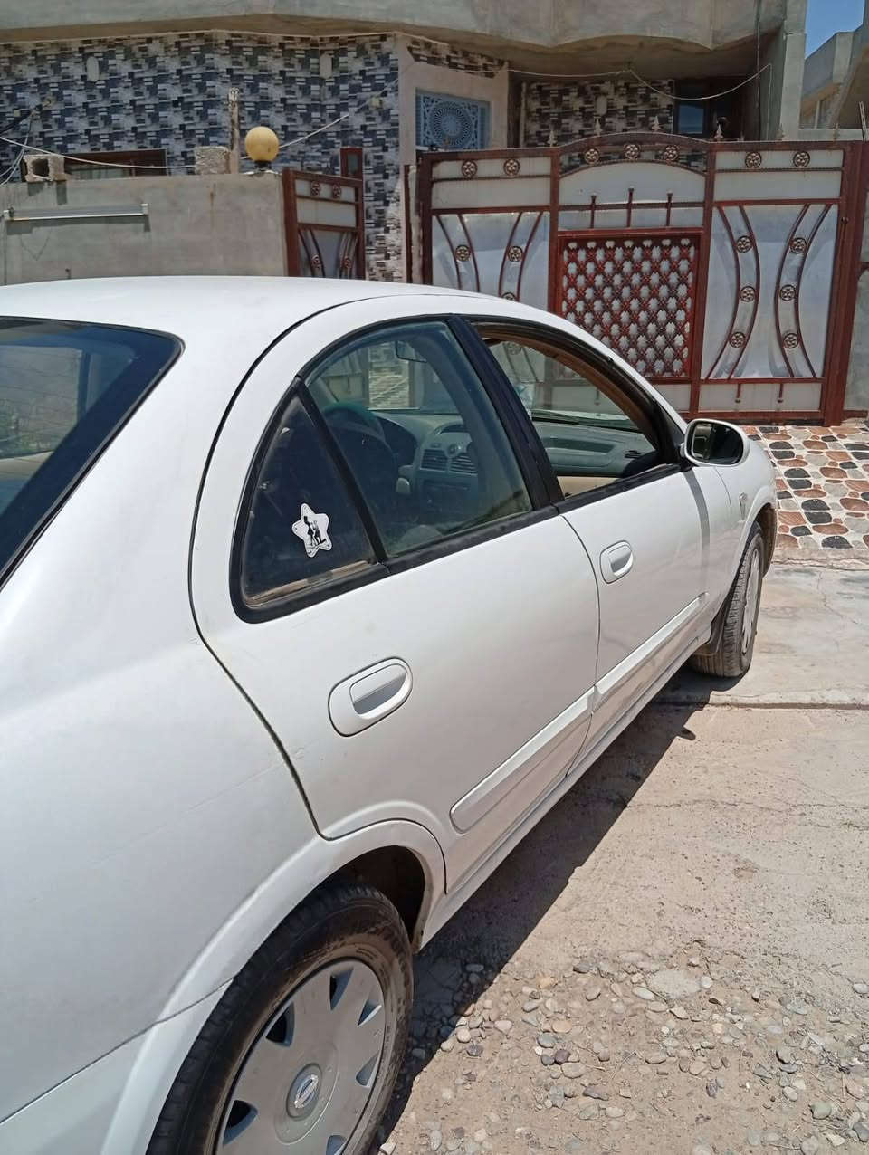 نيسان صني موديل 2009 
كير ومحرك شرط تبريد ثلج كهربائيات كامل دفتر بانزين سيارة جاهزة ونظيفة شرط تحويل 
السعر 70 وبي مجال 
للاستفسار اكثر على رقم*********** كركوك, العراق
